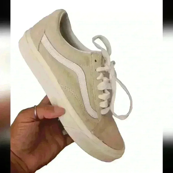 Vans Unisex Old Skool Pig Suede Sneaker In Oatmeal 7W 5.5 M - Picture 8 of 12